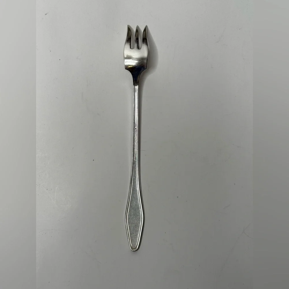 Vintage Stratford Silver‎ Co Special Forks Silverplate Cocktail Appetizer 1 Pc.